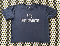 LAT Navy Blue Size L “Soy Inmigrante” Cropped Crewneck Short Sleeve T-Shirt