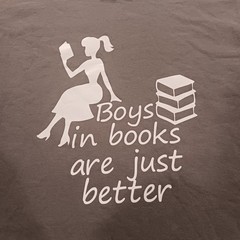 Boys In Books Are Just Better Graphic T-Shirt Charcoal Gray Mens Medium Tee