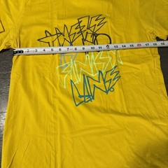 Nike There Is No Finish Line Yellow T-Shirt Size M