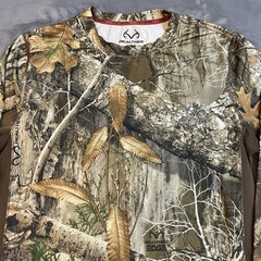 Realtree Camouflage Long Sleeve T-Shirt Men’s Small Camo Hunting Gear Outdoors