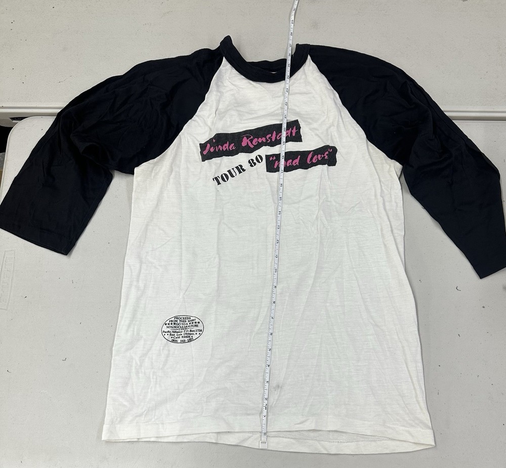 1980s Authentic Vintage Linda Ronstadt USA Tour Raglan Tshirt 27×36
