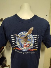 VINTAGE 2003 HUGHSON CA USPS POST OFFICE T SHIRT EAGLE BEST ROUTE BLUE M GILDAN