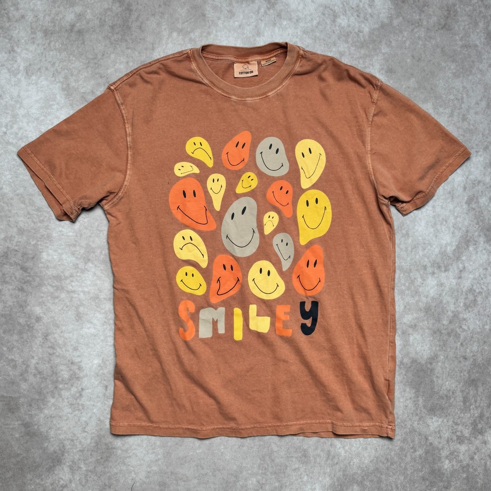 Smiley Face Graphic T-shirt