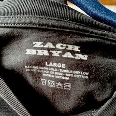 Official 2025 Zach Bryan Tour T-Shirt Huntington WV Black Cotton Size Large L