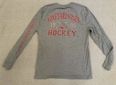 Vineyard Vines Longsleeve Tee Hockey Mens Small S EUC Gray and Red and White