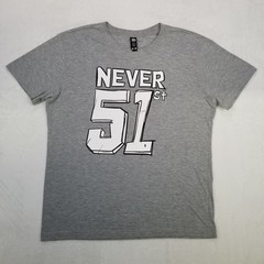 Men’s Gray Never 51 St Large Block Letter Graphic Tee Shirt Medium Casual