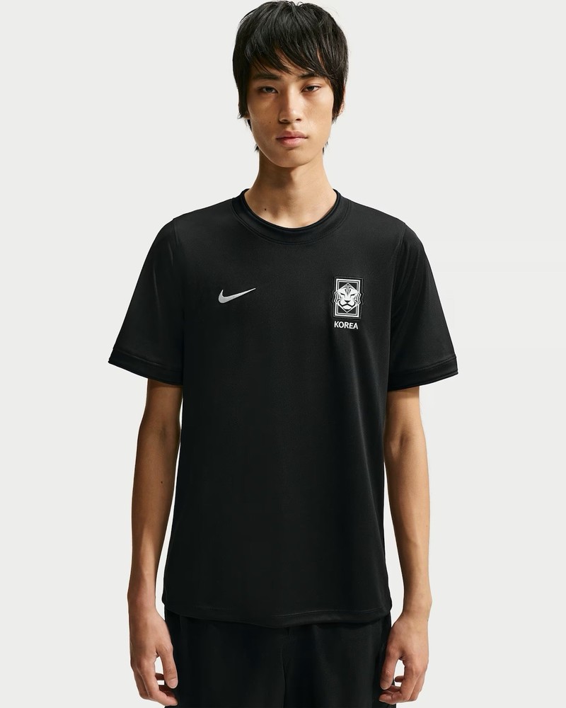 Korea x PEACEMINUSONE (G-Dragon) Academy Pro Short-Sleeve Soccer Top Sz Small