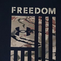 Under Armour Freedom USA Flag T-Shirt Mens S Camo Logo Short Sleeve Shirt Black