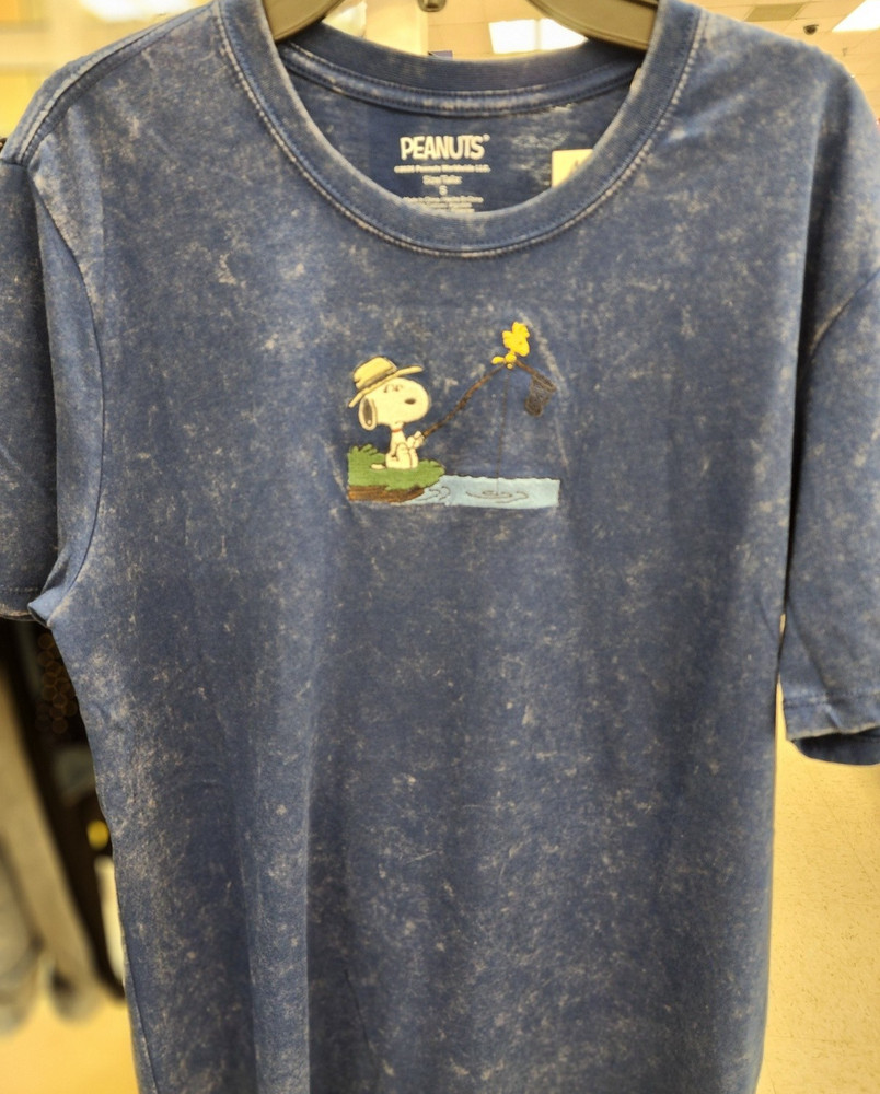 Peanuts Snoopy Woodstock Fishing Shirt Men’s Small Brand New with Tags NWT