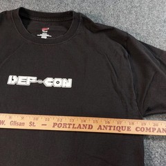 DEF CON 25 Hacker Conference T‑Shirt Mens Medium Black 2017 Crossbones Tech Tee