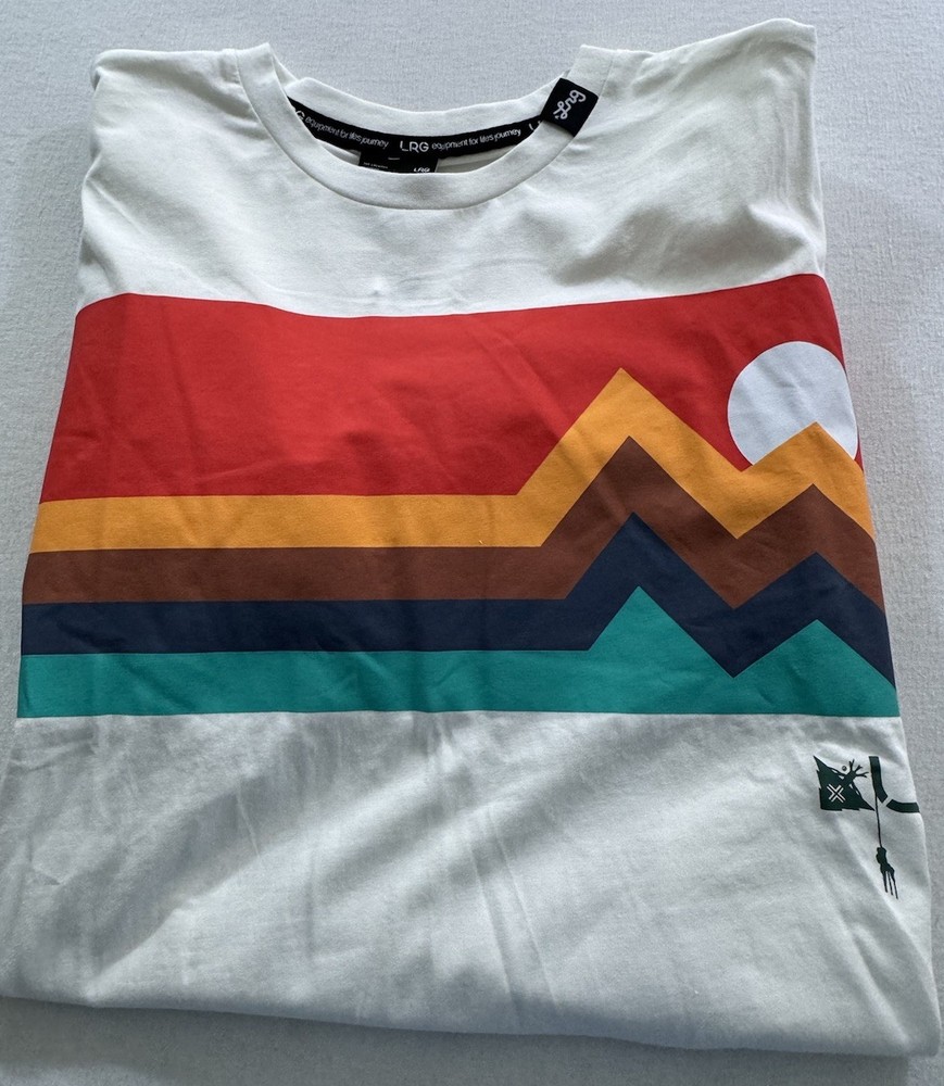 LRG T-Shirt Mens Medium Short Sleeve Graphic Front White Cotton New