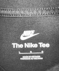 The Nike Tee Heatwave Drip T-shirt Men’s Large Black Multi Swoosh HBR Just Do It