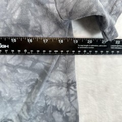 The Mountain Shirt Mens Medium Gray Wolf Graphic Sedona Arizona Tie Dye Tee