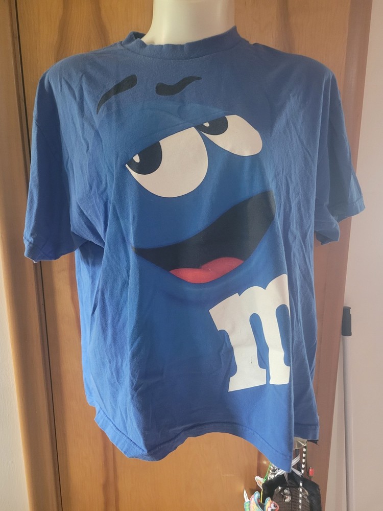 Y2K Blue M&M Candy Big Face Logo Front Graphic 2009 Men’s Advertising T-Shirt