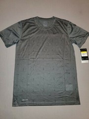 NIKE DRY TRAINING T-SHIRT DARK GREY DRI-FIT MENS SMALL CZ9745 068 ANTI ODOR