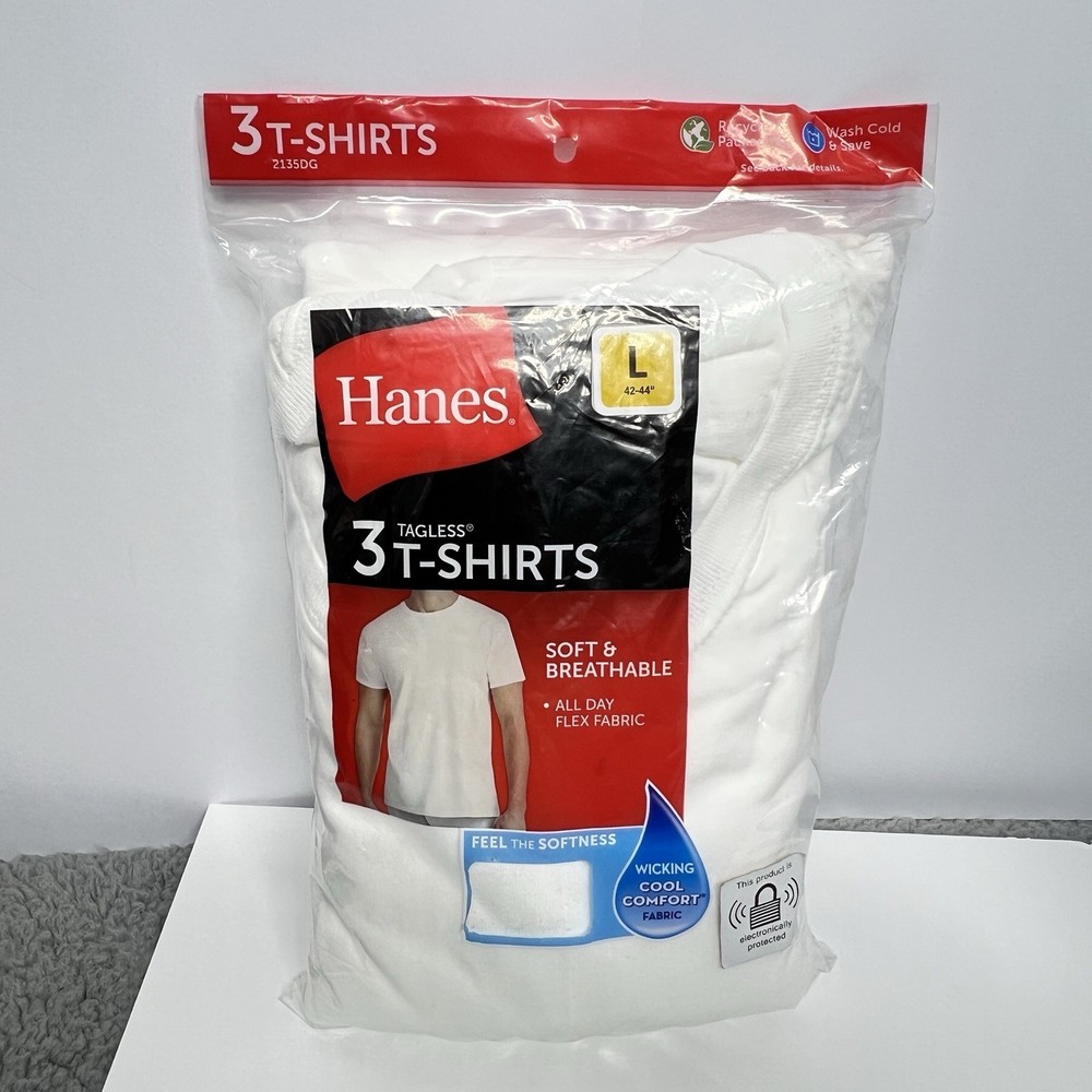 Hanes Men’s White 3 Pack Tagless Stretch Crew Neck T-Shirt 2135DG