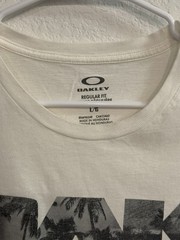 3 pack, Oakley, Hawaii T-shirts, Size Large