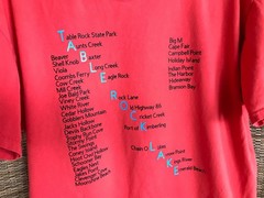 Table Rock Lake Upcycled Graphic Tee, Landmarks Marinas Red Men’s Size Large