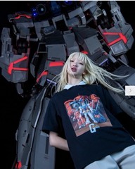 Uniqlo UT Gundam Mech T Shirt Size L Anime Manga Comic Retro 70s 80s 90s Robot