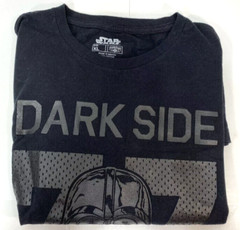 Star Wars T-Shirt Darth Vader, Dark Side #77 Black Cotton T Shirt Men’s Size XL.