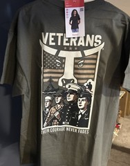 Veterans Day Tshirt Hanes Beefy T Large Green New With Tag 5180