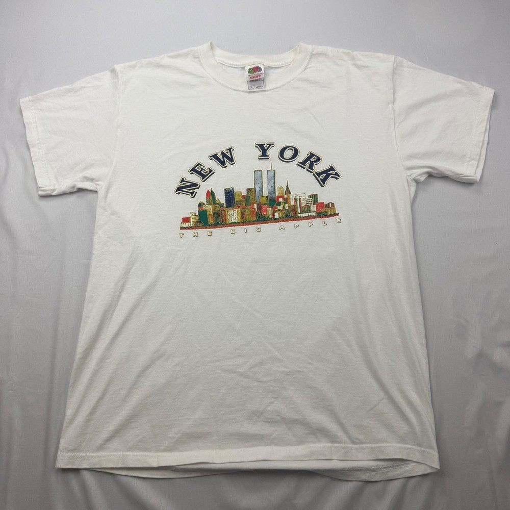 Fruit of the Loom T-Shirt Mens Large White New York Twin Towers Skyline Graphic