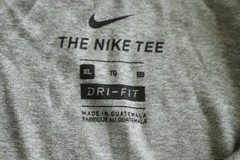 Men’s T-Shirt Nike Tee Dri-Fit Tampa Bay Property of Buccaneers Gray Size XL NWT
