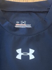 Under Armour Black All season Long Sleeve Shirt Sz Small