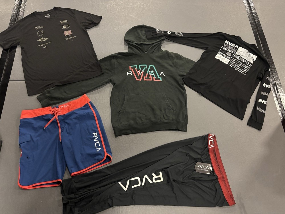 RVCA Set Of Items LARGE (5)