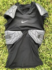 NEW Nike Men’s Pro Hyperstrong 4 pad Mens L Football Top Black AQ2733-010 NWT