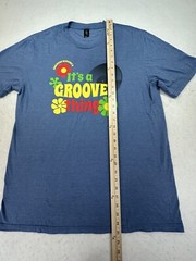 District Made Mens Graphics Tee “It’s a Groove Thing” Size XLarge Blue XL