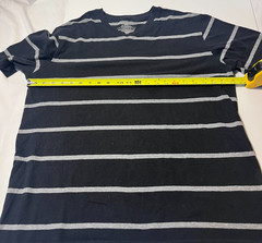 No Boundaries Striped T Shirt Men’s Large 42/44 Black with Gray Stripes