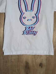 suna platinum shirt mens size L crew neck short sleeve bad bunny white