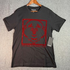 True Religion Buddha Face Graphic Tee Jet Black Red Velvet Print Mens M NWT