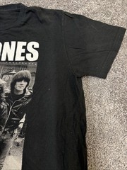 RAMONES, RAMONES 1-2-3-4 CLOTHING CO. Size M SHORT SLEEVE TEE SHIRT, EUC