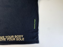 Nike Sportswear World Tour Men’s 100% Cotton T-shirt SIZE: M Move Your Body/Sole