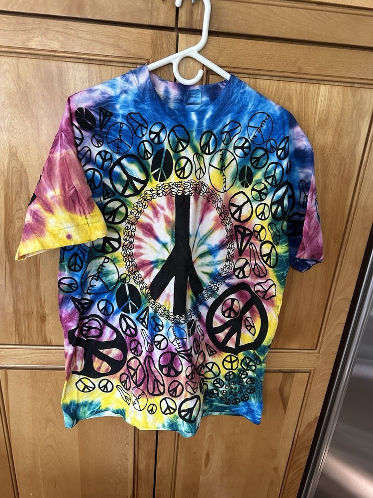 Vintage Fruit of the Loom Single Stitch USA L/XL 48” Tie dye Peace Signs T Shirt