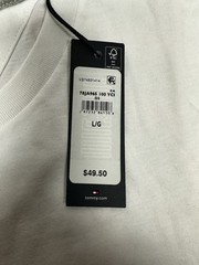 Tommy Hifiger Regular Fit T Shirt Size Mens Large NEW WITH TAGS (Retail $49.50)