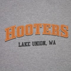 Vintage Hooters Double Sided Graphic T-Shirt Mens XL Lake Union Washington