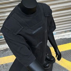 Retro Vintage Men’s Hip-Hop Short Sleeve T-Shirt with Bulletproof Vest Design
