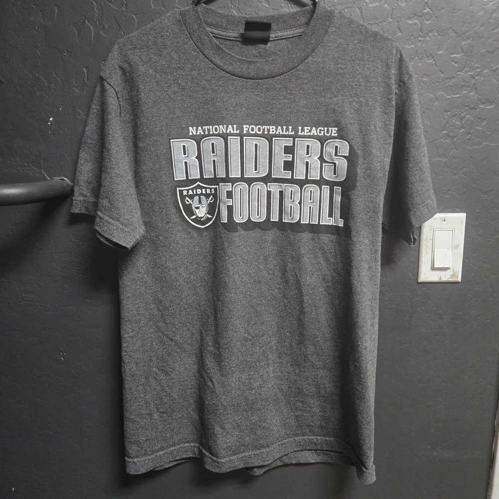 NFL Team Apparel Las Vegas Raiders Football Graphic T-Shirt Charcoal Gray Mens L
