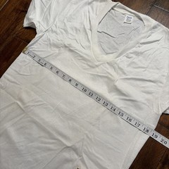 Hanes Vintage 80s Comfort Blend T-Shirt V Neck Men’s M Undershirt Made USA 5