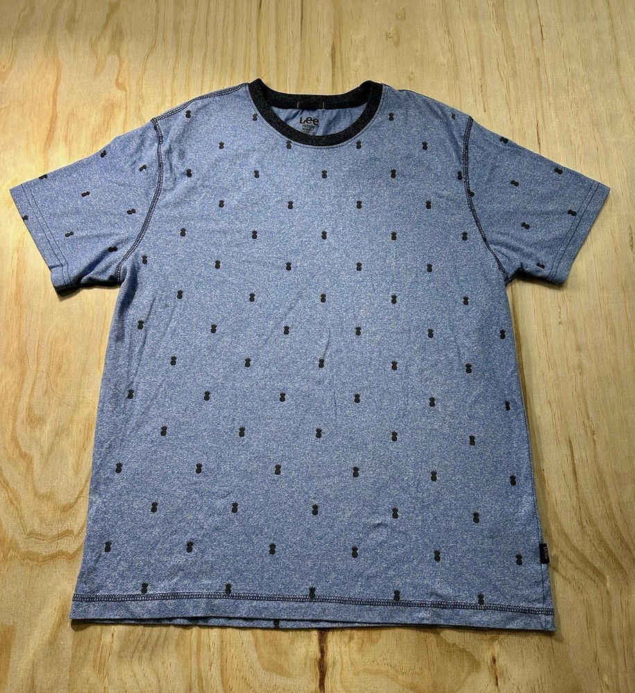 Lee Men’s Medium Shirt Blue Cotton Blend Pineapple Tropical Print Pocket Tee M