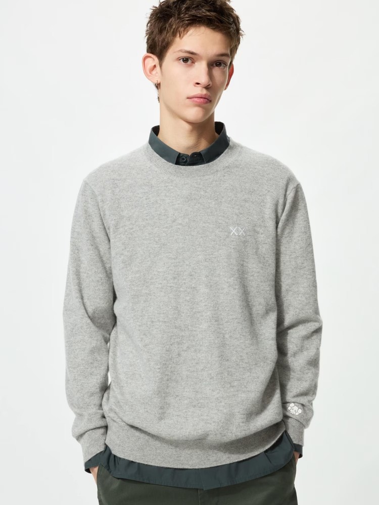 KAWS WINTER x UNIQLO Cashmere Crew Neck Sweater 3 colors New Japan 2025