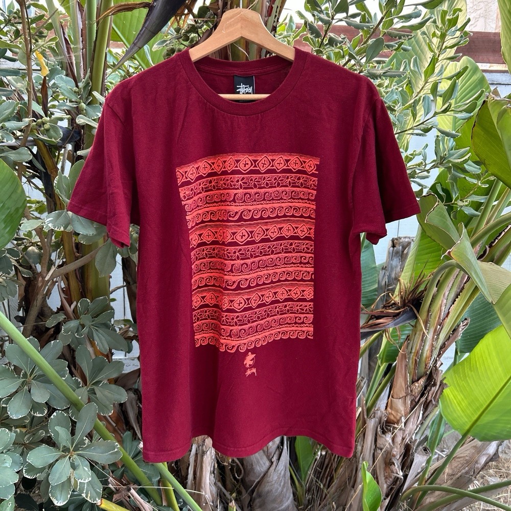 Vintage Y2K Stussy Tribal Pattern Graphic T Shirt Burgundy Medium