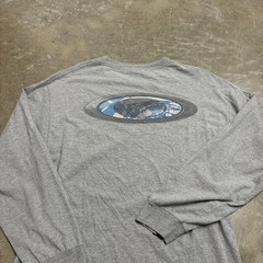 Oakley Men’s Grey Long Sleeve T-Shirt Size L Y2K Surf Style