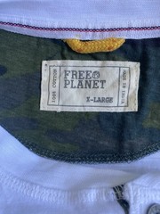 Free Planet Men’s White Henley T-Shirt XL USA Patch Cotton Short Sleeve NWOT