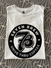 7Brew Drive Thru Coffee Adult White Logo T-Shirt Size Large Seven Brew Swag