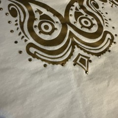 Maxi Milian Men’s Gold Boroque Style Trimmed Tee T-shirt w/ Jeweled Neckline (L)