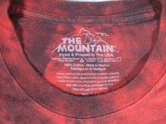 The Mountain Tie Dye Peace Sign Red Dreamcatcher Graphic Y2K T-Shirt Men’s XL